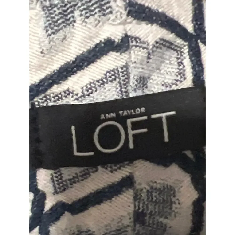 Ann Taylor Loft, Blue Shorts, Size 4, 1360o - Picture 5 of 6